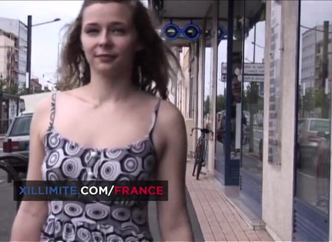 Made In France: La giovane coppia amatoriale fa sesso nel loro appartamento
