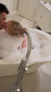 Bubble Bath Time with Veronica Cruz and Dexxx Blue