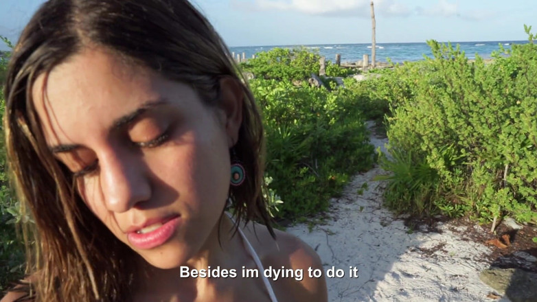 Primiciax: Latina Gozada Interna E Facial Na Praia