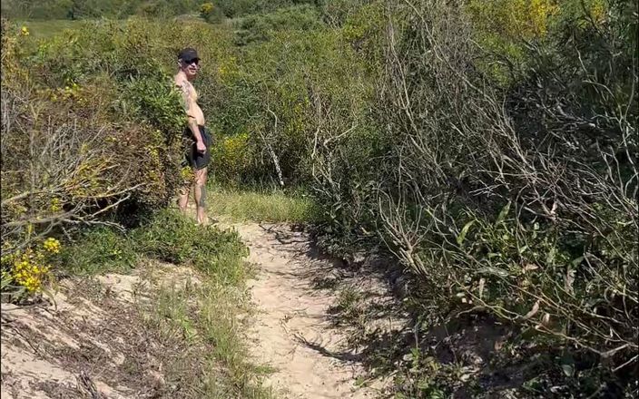 Dilf_X_Berg_XL: Obciąganie i rejs na plaży nudystów