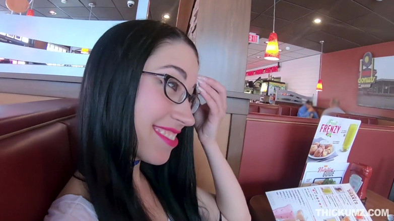 Team Skeet: Thickumz - Alex Coal recibe una carga de semen en su...