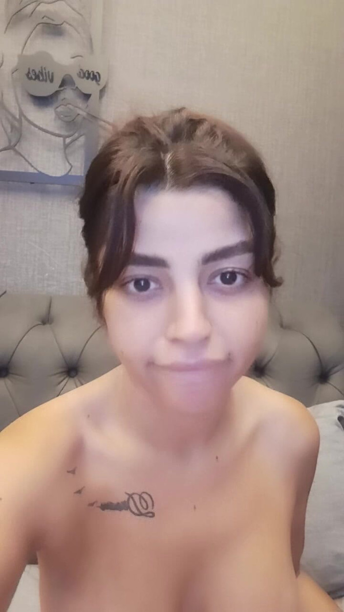 Esmer Tarcin: Masturbation in My Room