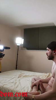 Debutový porno casting pro Slutty Teen Bts