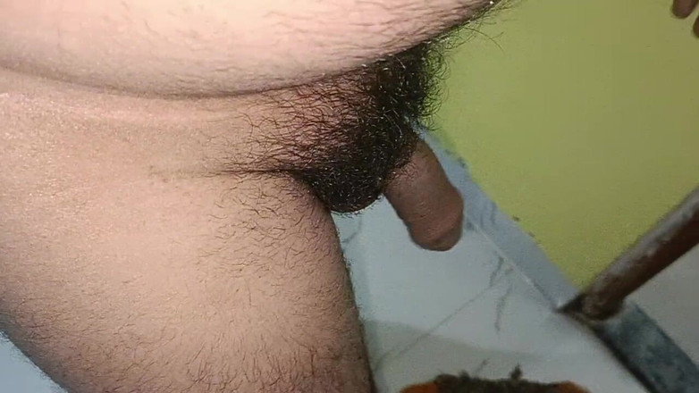 LovedSunsine1990: 집에 혼자 있는 때마다 알몸으로 돌아다니는다.