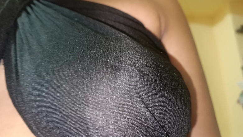 Pushpa studio: 黑色胸罩阴户穿孔女王