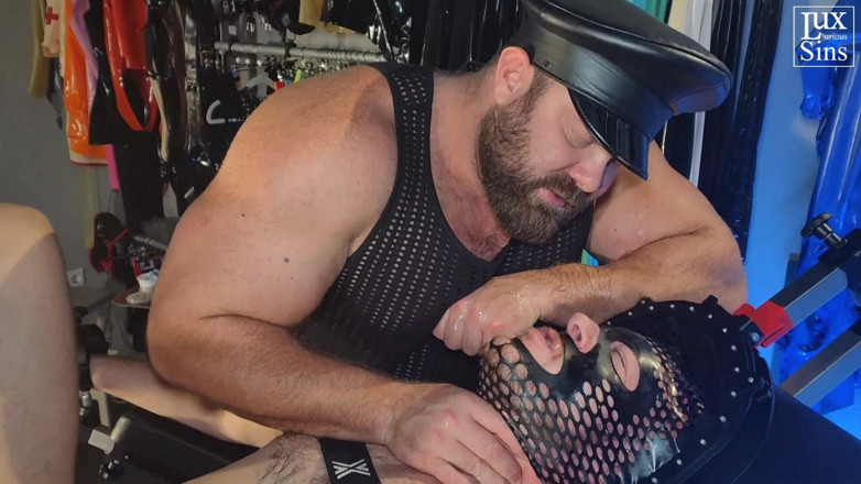 LUXurious Men: Meatfist: Anal Fisting w Bondage Chair z Fuckartberlin i Jack...