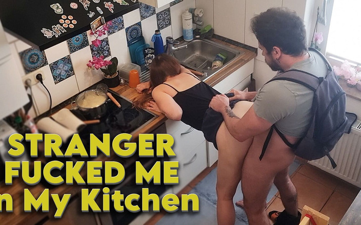 VioletaSecrets: Hij neukt me hardcore en gebruikt me nadat ik hem...