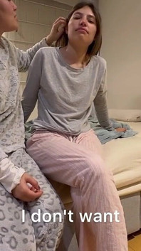 女性探索她们的恋物癖