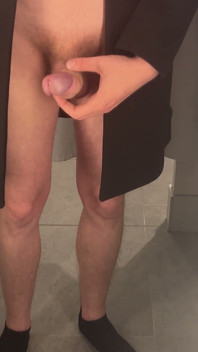 Public Changing Room (no Cum)