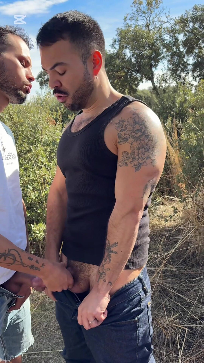 Mr. Pentacle: Močila jsem a skončila jsem s jeho penisem v puse