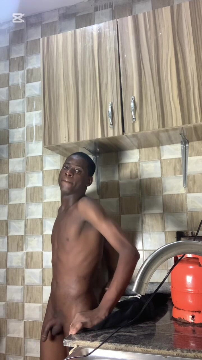 Big_brown: Mutfakta sikişiyor