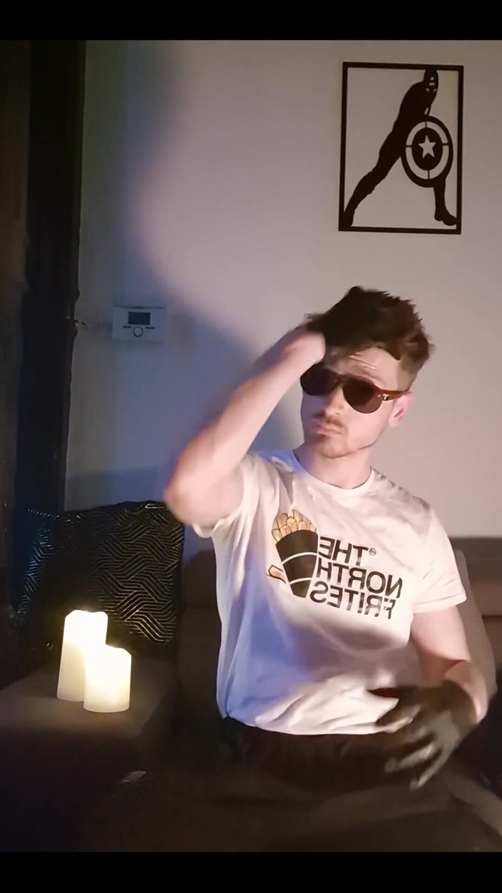 Snauwflake: Sexy Police Officer in Your Area