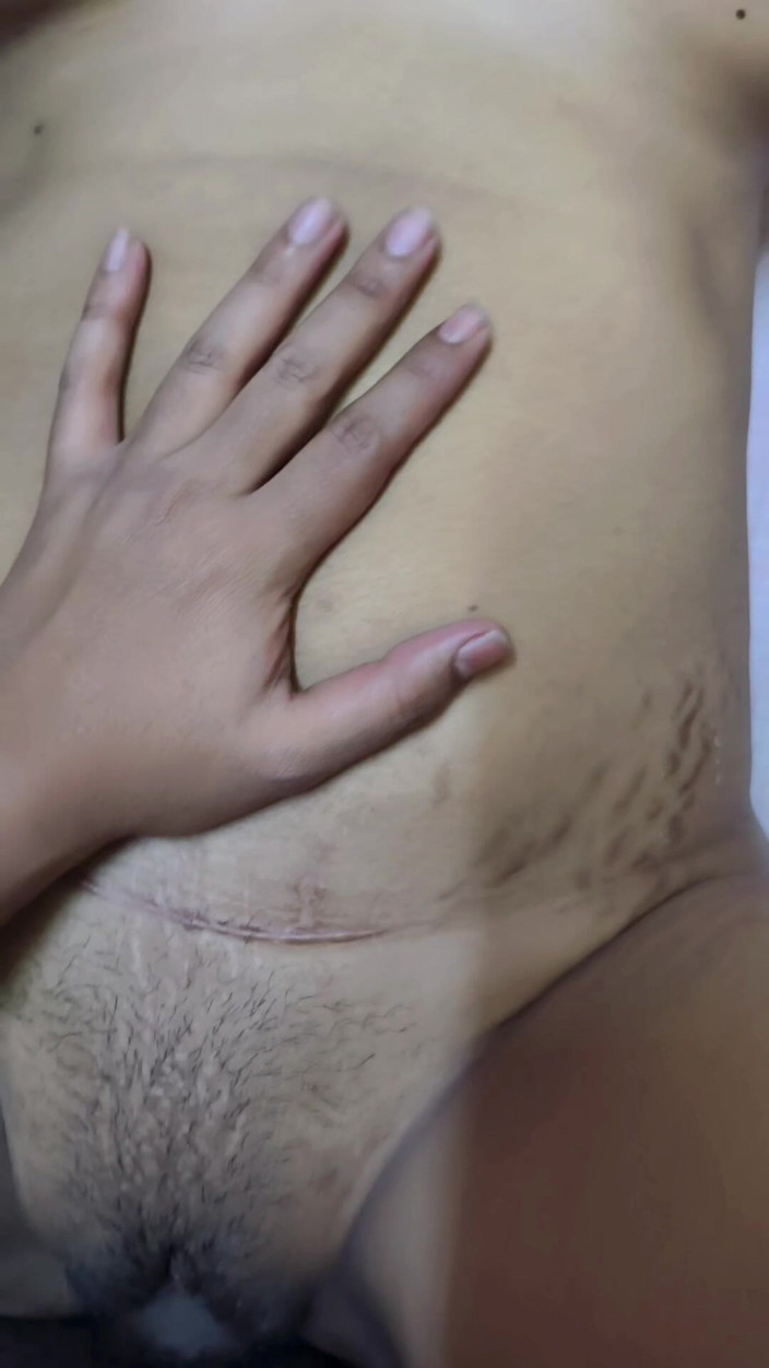 Ranaghat: Evli utangaç yenge eski erkek arkadaşıyla sikişiyor