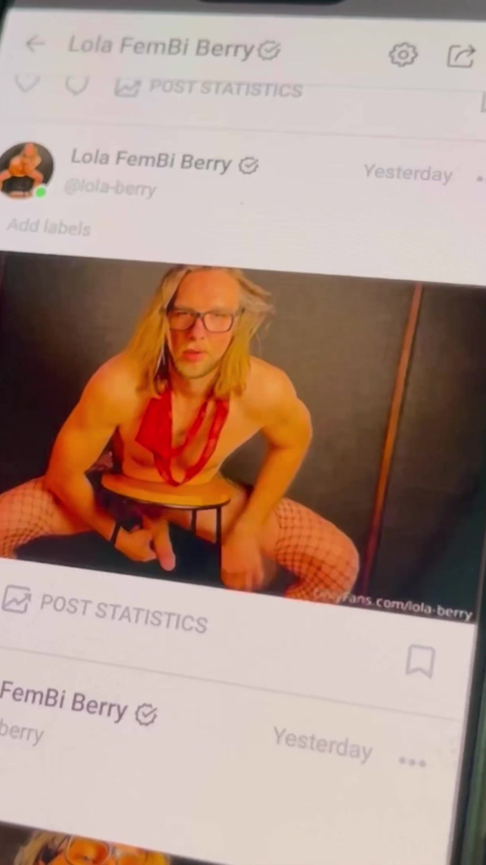 Fem Bi: Vedi i miei culo e piedi sexy