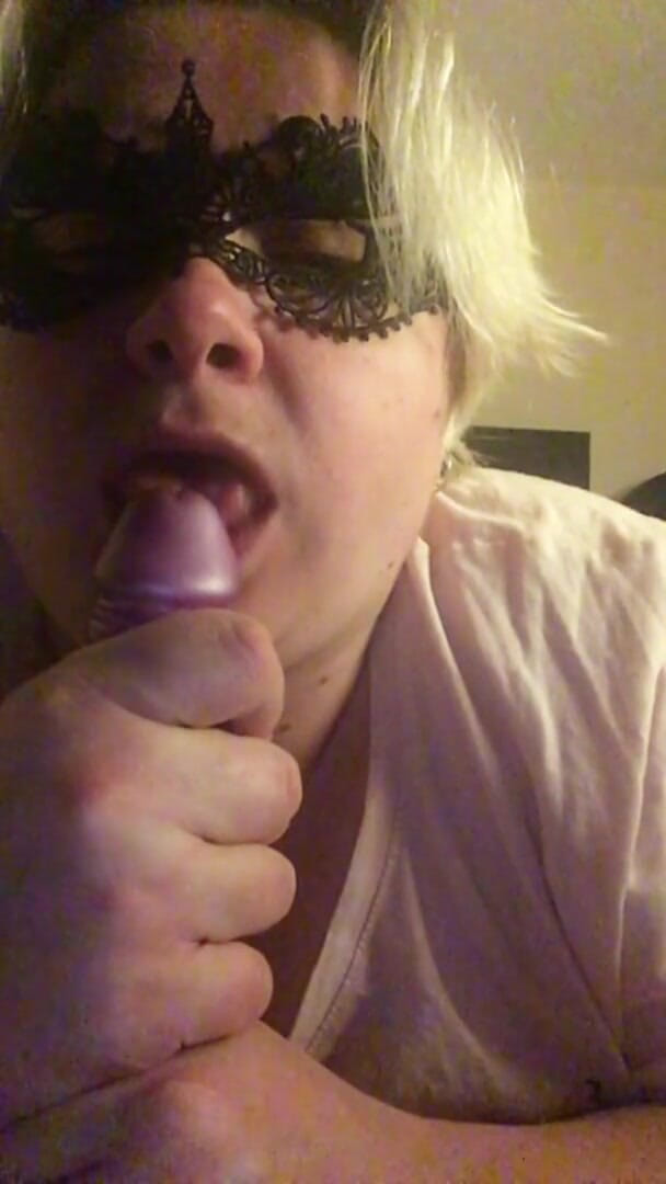 Real homemade BBW BBC porn: 육덕 거유녀 딥쓰롯 12인치 딜도 빨기