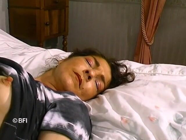 Hardcore bombshells: Doi bărbați dur o mamă vitregă urâtă.