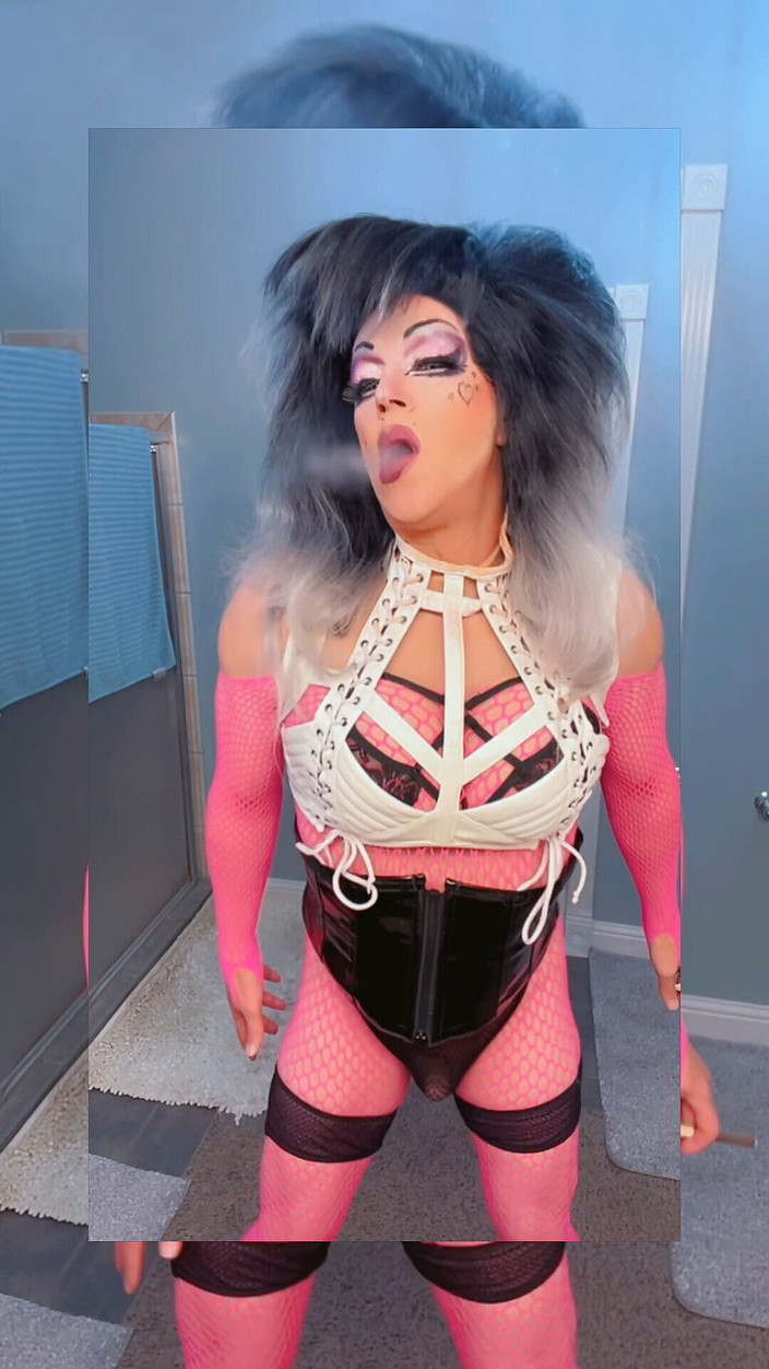 Shelly Robertss: ワイルド、ワイルドな思考