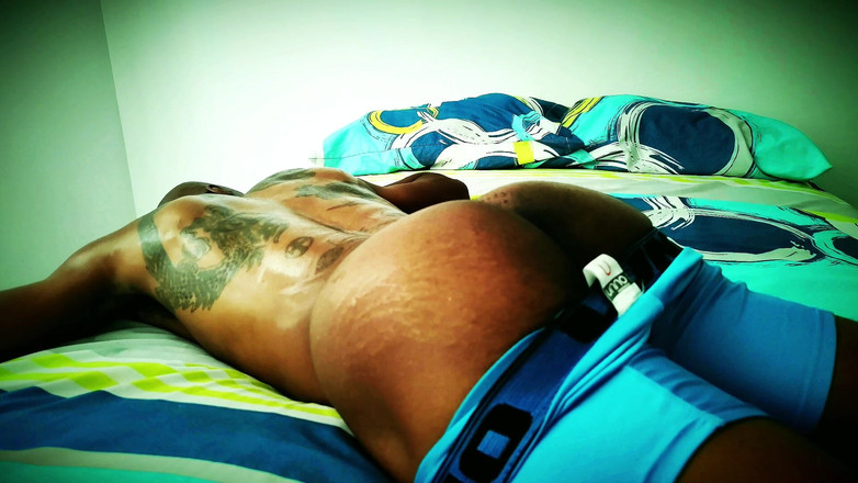 PABLO N3GROBAR: Právě jsem byl doma z práce ...