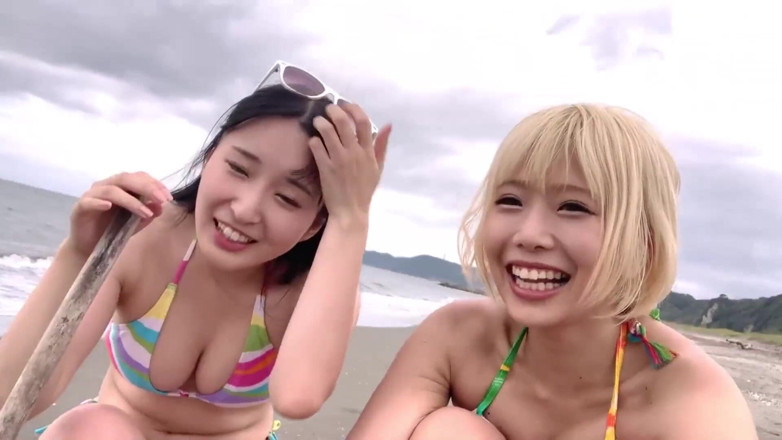 Smooth Time: マジックミラー×マテリアルなビーチでのセックス、中出しの連続!リバースピックアップ!パート2