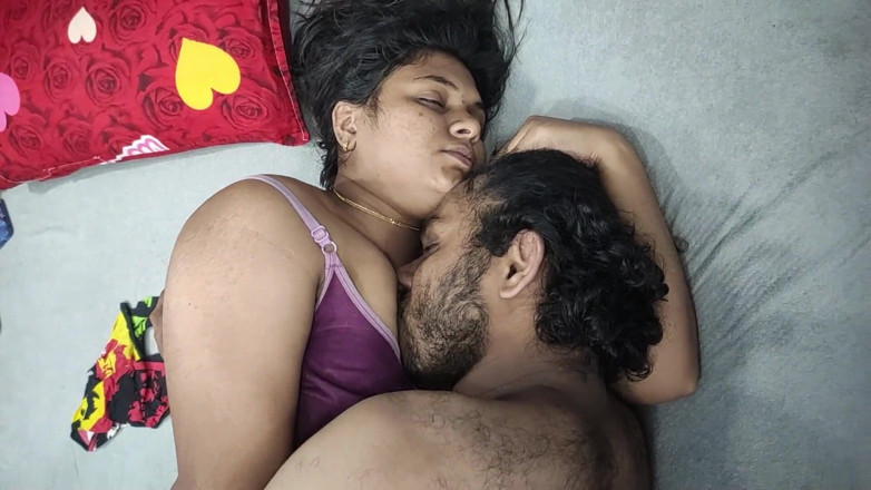 Vaigavarun45: Mallu Cheating Wife Hot Romantic Sex with Her Boyfriend While...