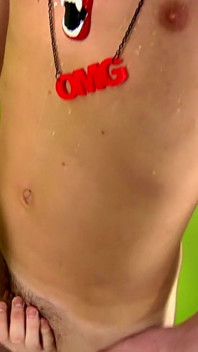 City Twink adora um pau grosso