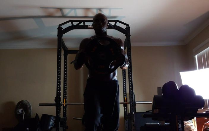 Hallelujah Johnson: Resistance Training Workout Today 4