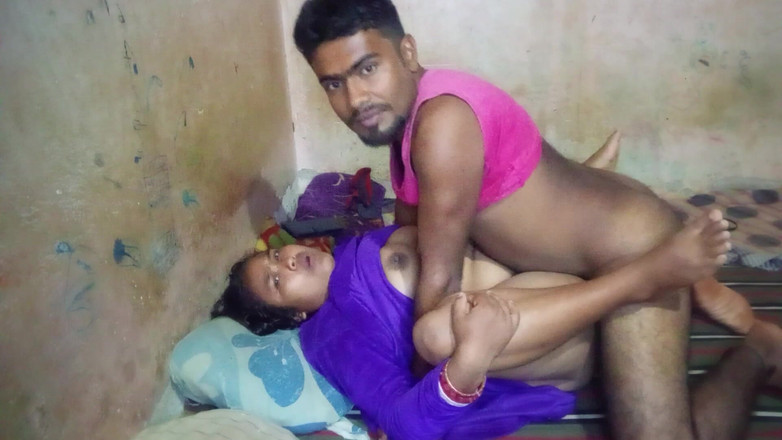 Mg3947731: Videoclip complet sexy cu soția Deshi a soțului