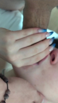 Masturbare Cu Picioarele Și Înghițire De Spermă