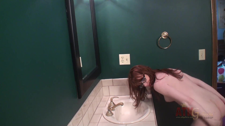 ATKIngdom Fans: Photoshoot with 18 year old Madisin Blaze