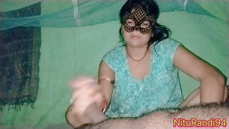 NituRandi94: Village sexy moglie k sath pyar karta uska pati audio...