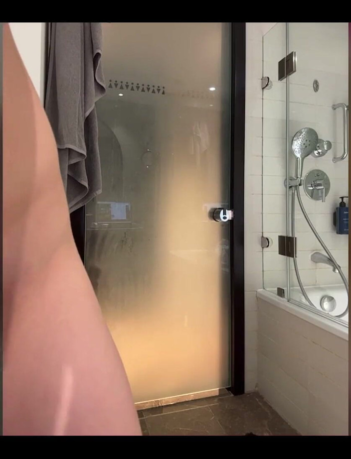 JuiceLussie: Enorm kuk jävla tight anal creampie