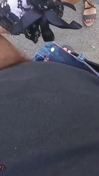 Dick Flash - een meisje betrapte me terwijl ik me op straat aftrekte en me hielp klaarkomen - Misscreamy