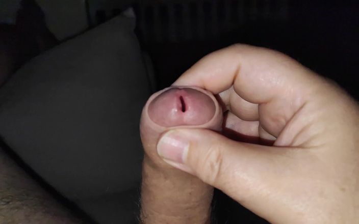 Weemando: Weicher unbeschnittener penis bis hart und großer cumshot in 5 minuten