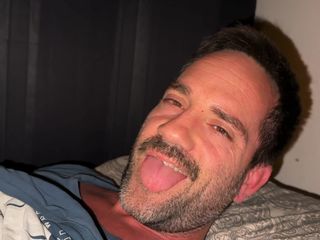 bleshporn: Tim Blesh Jerking His Big Dick to Final White Cumshot