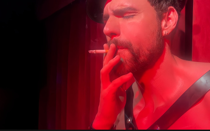 Kylefox: Cabaret Stage Fuck