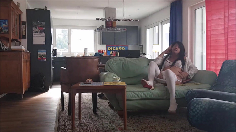 AndreaTVGirly: Andrea dalam pakaian dalam putih