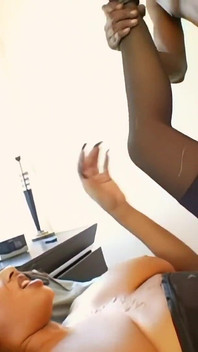 În junglă, toată lumea se bate reciproc