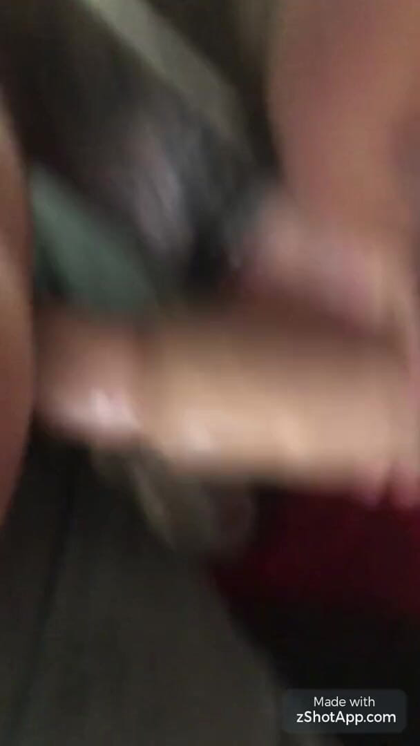 MzKiTTy91: Pawg milf výstřik na péro
