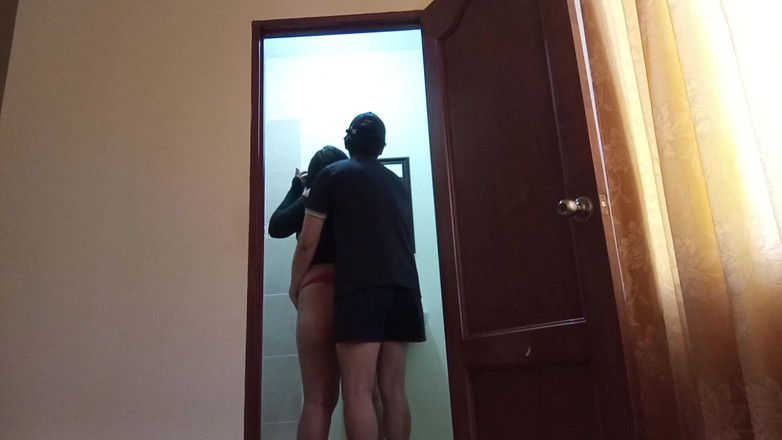 Moo DBOXXX: Dengan kawan saya yang berumur 18 tahun dari luar bandar, dia...