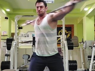 Michael Ragnar: Выгибающая мышца и кончающая 91 кг