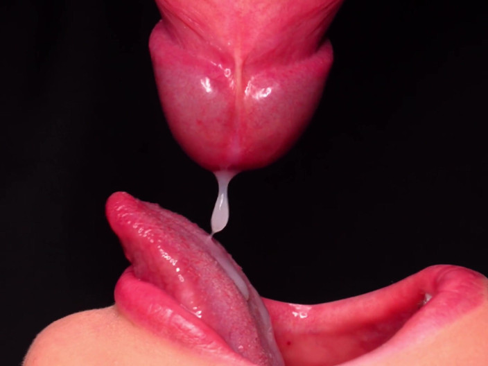 Niki studio: Blowjob with Condom, Then Breaks It and Takes All the...