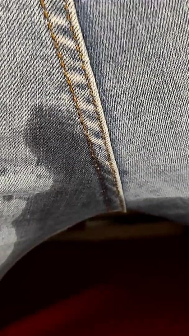 Ass Jeans Teasing, Pee in Jeans