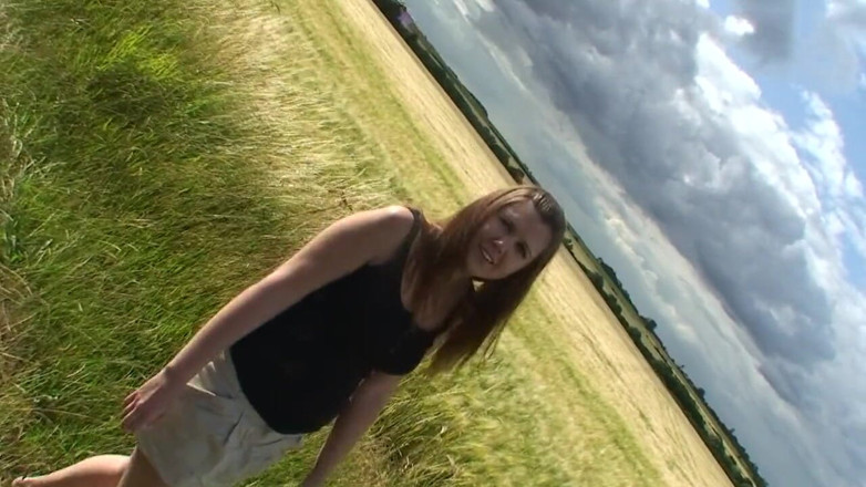 Digi Creationsxxx: British slut gives BBC bj to a stranger outdoors