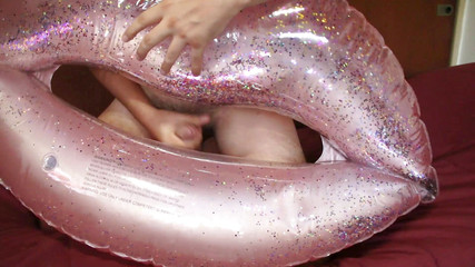 Inflatable Lovers: Inflatable lips