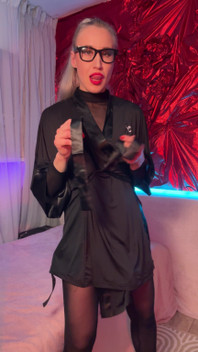 I Destroy U Ass, Bich