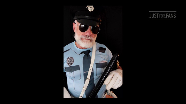 MusclesCigarsFFPig: Punizione cattiva del poliziotto
