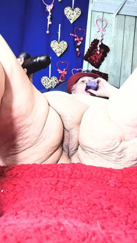 4 Times Cumming While She's Slumming