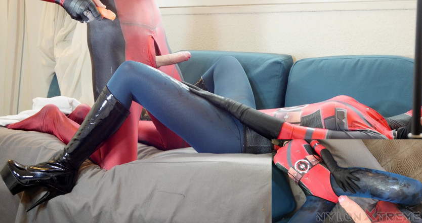 Nylon Xtreme: Nora Fox fetish masturbation legs