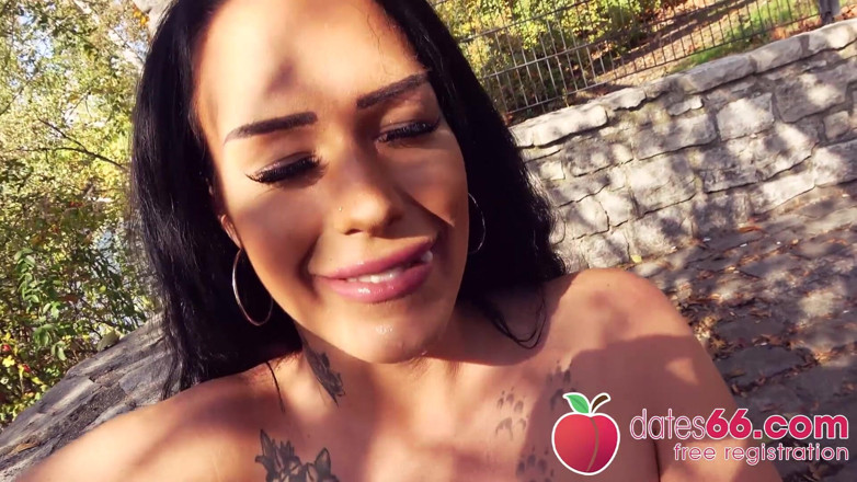 Dates66: ラテン系熟女ザラ・メンデスは湖でのインスタントセックスにムラムラ!