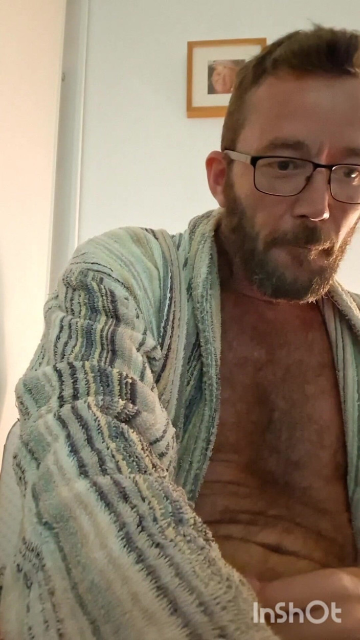 Mozzbear: Me All by Myself, Could Use a Hand